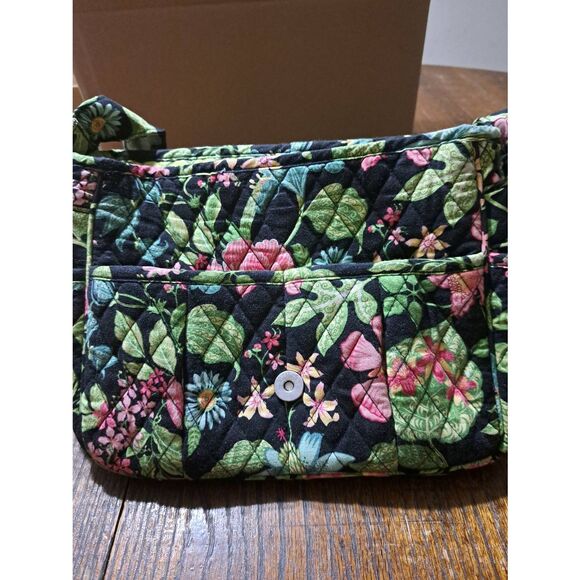Vera Bradley Lindsay Quilt Floral Retired Pattern 08 Purse Handbag Pocket Book - Picture 6 of 6